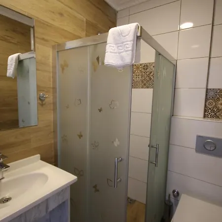 Cunda Leo Boutique & Pool Hotel Ayvalı