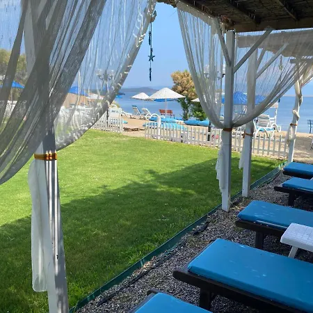 Cunda Leo Boutique & Pool Hotel